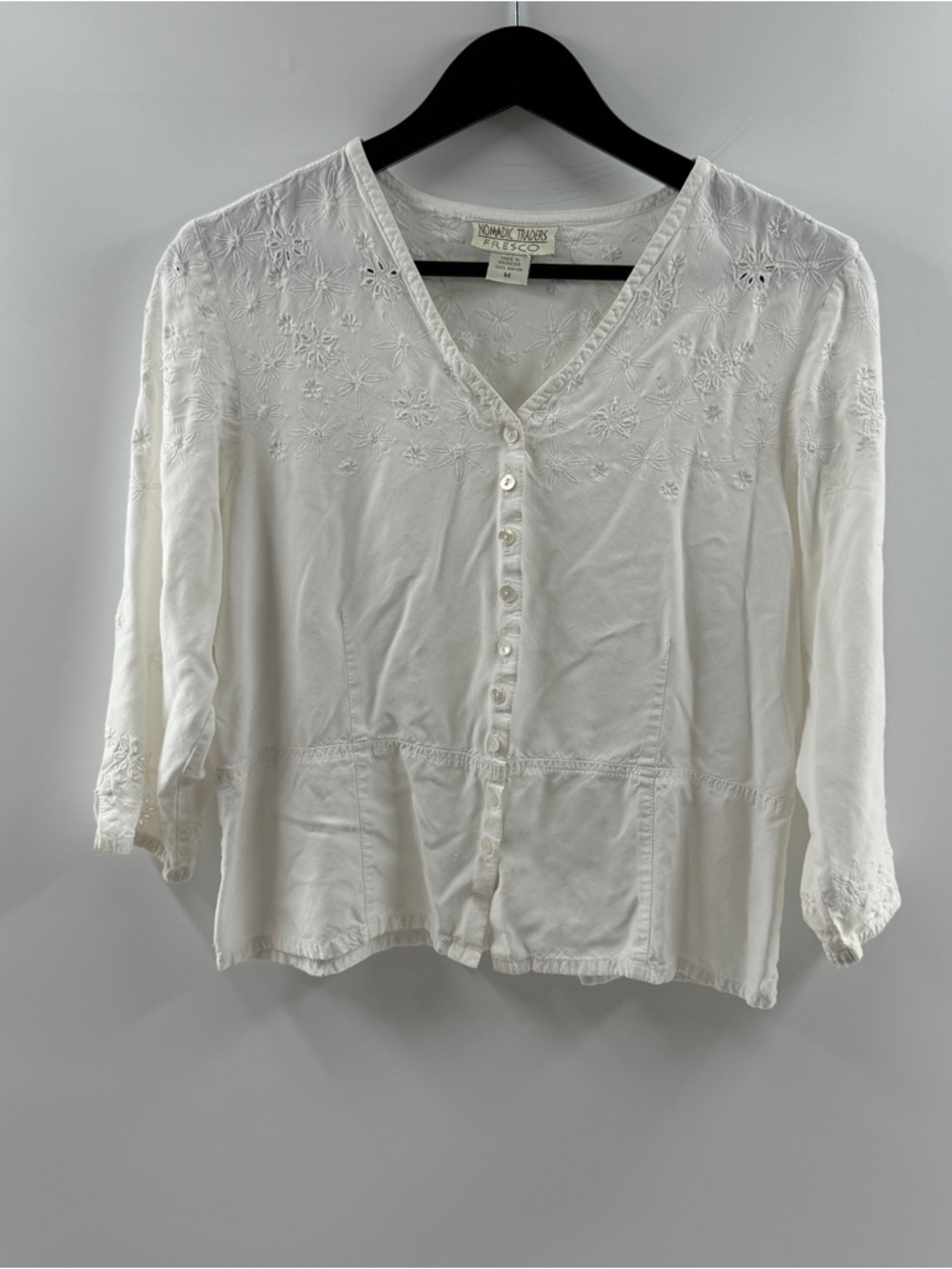 Nomadic Traders Fresco White Embroidered Button Up Top – Women’s Medium